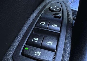 BMW X1 E84 Crossover Facelifting sDrive 18i 150KM 2015 BMW X1 2.0 D 150 KM gwarancja BEZWYPADKOWA perfekcyjna Sdrive 2.0, zdjęcie 33