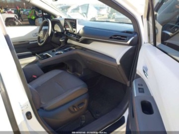 Toyota Sienna III 2022 Toyota Sienna Xse 2022 2.5 Hybryda 189KM, zdjęcie 9