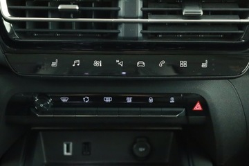 Citroen C5 Aircross SUV Facelifting 1.2 PureTech 131KM 2022 Citroen C5 Aircross PureTech 130, Salon Polska, zdjęcie 14