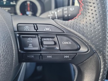 Toyota Yaris IV Cross Facelifting 1.5 Hybrid Dynamic Force 130KM 2024 Toyota Yaris Cross Hybrid 1.5 GR Sport Toyota Yari, zdjęcie 18