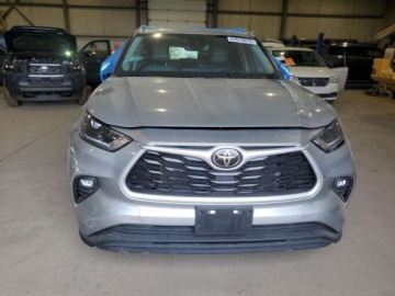 Toyota Highlander III 2021 Toyota Highlander XLE 2021 3.5 Benzyna 295KM, zdjęcie 5
