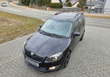Skoda Roomster Mikrovan Facelifting 1.2 TSI 85KM 2014 Skoda Roomster Noire Black Edition Czujniki Parkowania Grzane Fotele 1.2, zdjęcie 28