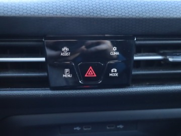 Volkswagen Golf VII GTI 5d Facelifting 2.0 TSI 245KM 2020 VW Golf 2.0 GTI Performance, Salon Polska, zdjęcie 11