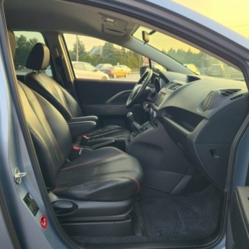 Mazda 5 II 2.0 MZR 150KM 2011 Mazda 5 2.0 MZR-DISI i-stop Center-Line, zdjęcie 25