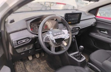 Dacia Jogger 1.0 TCe 110KM 2024 Dacia Jogger 2924r, SALON. 1.0Benzyna. Uszkodzone boki. Poobijana. VAT 23, zdjęcie 6