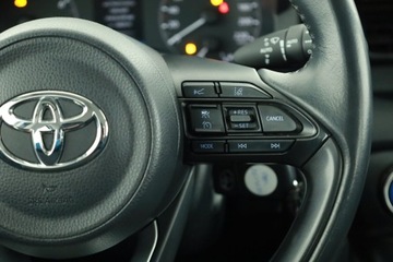 Toyota Yaris IV Hatchback 1.5 Dynamic Force 125KM 2023 Toyota Yaris 1.5 VVT-i, Salon Polska, zdjęcie 14