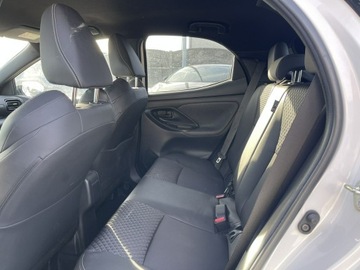 Toyota Yaris IV Hatchback 1.5 Hybrid Dynamic Force 116KM 2021 Toyota Yaris Hybryda Automat Klimatronik Kamera, zdjęcie 10