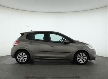Peugeot 208 I Hatchback 3d 1.2 e-VTi 82KM 2014 Peugeot 208 1.2 PureTech, Salon Polska, zdjęcie 5