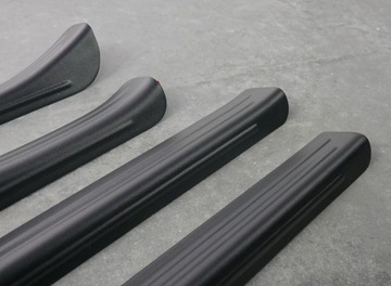 Накладки на пороги для DACIA SANDERO 2021- | АБС