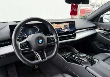 BMW Seria 5 G90-91 Touring 2.0 520d 197KM 2024 BMW Seria 5 I wlasciciel M Pro Hak 360 Gwarancja Bezwypadkowy FVAT23, zdjęcie 27