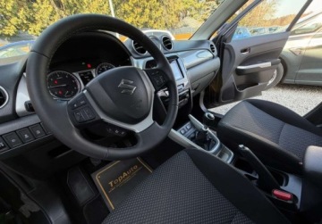 Suzuki Vitara III SUV 1.6 DDiS 120KM 2016 Suzuki Vitara 1.6 gwarancja MANUAL carplay LED KAMERA Bezwypadkowa, zdjęcie 18