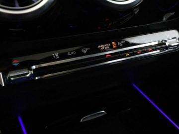 Mercedes Klasa B W247 2021 Mercedes B 180 automat panorama skóra/alcantara, zdjęcie 27