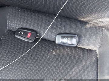 Toyota Prius IV 2022 Toyota Prius 2022 TOYOTA PRIUS LE 1.8 Hybryda 95KM, zdjęcie 10