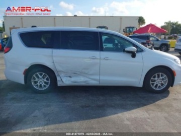 Chrysler Pacifica II 2023 Chrysler Pacifica 2023 Chrysler Pacifica Touring L FWD 3.6 Benzyna 287KM, zdjęcie 6