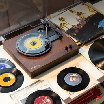 Gramofon Fenton z głośnikami ciemne drewno