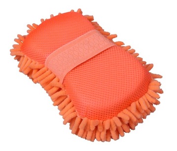 Губка из микрофибры с ручкой.