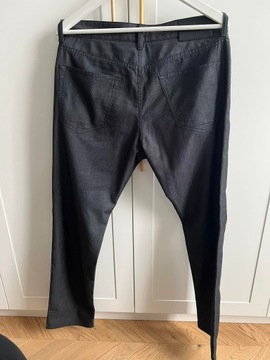 Spodnie jeansowe męskie HUGO BOSS granatowe r. 34/32