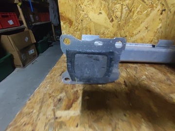 Усилительная балка бампера Audi A4 B9 8W0807309A ЗАДНЯЯ