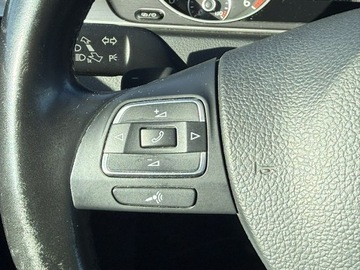 Volkswagen Passat B7 Variant 2.0 TDI CR DPF BlueMotion 140KM 2013 Volkswagen Passat 2.0TDi 140KM DSG 2013r R-Line, zdjęcie 16