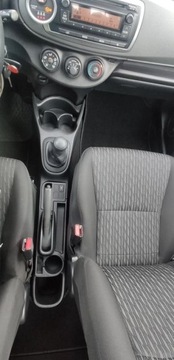 Toyota Yaris III Hatchback 5d 1.0 VVT-i 69KM 2013 Toyota Yaris 1.O BENZ ,bezwypadek,jeden wlasciciel ,kupiony w aso toyota, zdjęcie 15