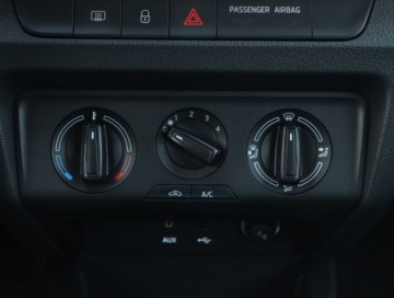 Skoda Fabia III Hatchback 1.2 TSI 110KM 2015 Skoda Fabia 1.2 TSI, Salon Polska, DSG, Klima, zdjęcie 14