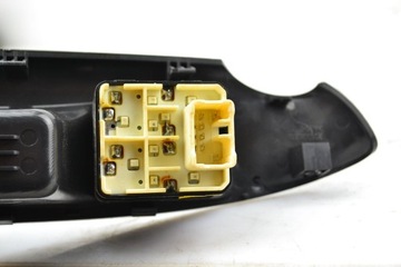 AVEO T250 PŘEPÍNAČ PANEL SPÍNAČ OKNO LEVÝ