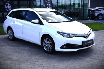 Toyota Auris II Touring Sports Facelifting 1.6 D-4D 112KM 2016 Toyota Auris Toyota Auris 1.6 D-4D Comfort VAT Marza Gwarancja Salon Po