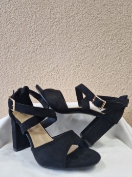 ЧЕРНЫЕ ЗАМШЕВЫЕ БОСОНОЖКИ НА ШПИЛЬКЕ С ПЕРЕКРЕСТНЫМИ РЕМЕШКАМИ SEASTAR R.41