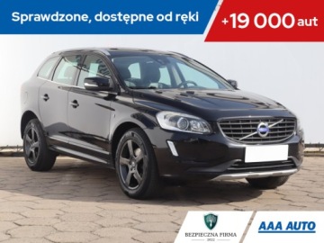 Volvo XC60 I SUV Facelifting 2.0 D4 DRIVE-E 190KM 2015 Volvo XC60 D4, Salon Polska, Serwis ASO, 187 KM