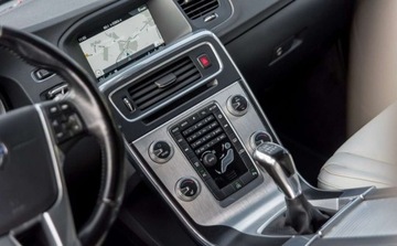 Volvo V60 I Kombi Facelifting 2.0 D4 DRIVE-E 181KM 2015 Volvo V60 Volvo V60 D4 Ocean Race 2.0 Diesel 181KM, zdjęcie 17