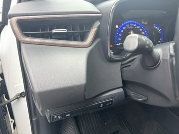 Toyota Corolla XII TS Kombi 2.0 Hybrid Dynamic Force 184KM 2021 Toyota Corolla 2.0HSD184KM TREK Full Led El. klapa, zdjęcie 21