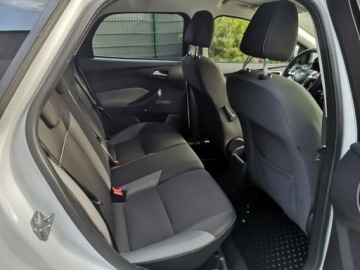 Ford Focus III Kombi 1.0 EcoBoost 125KM 2012 Ford Focus 1.0 12V 125KM Klimatyzacja Nawi Parktro, zdjęcie 18