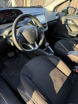 Peugeot 208 II 2019 Peugeot 208 1,2 110 ps automatic 67 tyś km salon, zdjęcie 9