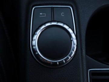 Mercedes CLA C117 Coupe 2.0 250 211KM 2013 Mercedes CLA 250, Salon Polska, Automat, Skóra, zdjęcie 21