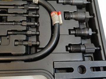 Тестер давления сжатия 0–70 бар KRAFTMANN 62660