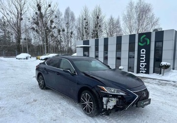 Lexus ES VII (XV70) Sedan Facelifting 300h 218KM 2023 Lexus ES 2.5 Hybryda 218KM 2023r. auto zarejestrowane i ubezpieczone w Pol