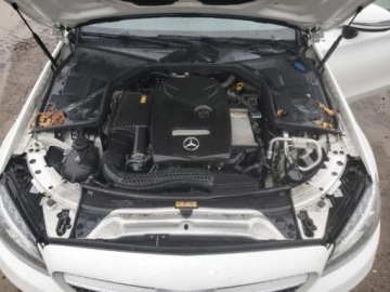 Mercedes Klasa C W205 2018 Mercedes-Benz Klasa C 2018 MERCEDES-BENZ C 300 4MATIC silnik 2.0 L 2.0, zdjęcie 11