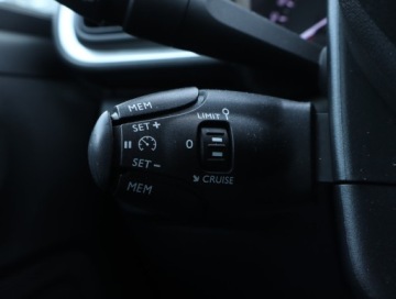 Citroen C3 III Hatchback Facelifting 1.2 PureTech 83KM 2020 Citroen C3 1.2 PureTech, Salon Polska, Klima, zdjęcie 20