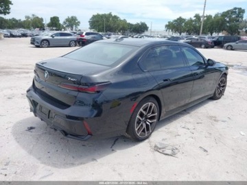 BMW Seria 7 G70 2024 BMW Seria 7 740i xDrive 2024 3.0l 3.0 Benzyna 375KM, zdjęcie 5