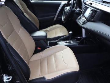 Toyota RAV4 IV MPV Facelifting 2.5 Hybrid 197KM 2016 Toyota RAV 4 2.5 Hybrid, Salon Polska, Serwis ASO, zdjęcie 8