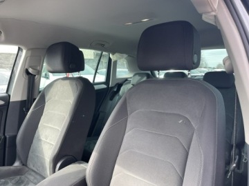 Volkswagen Tiguan II SUV 1.4 TSI 125KM 2018 Volkswagen Tiguan Klimatronik Podgrzewanie, zdjęcie 9