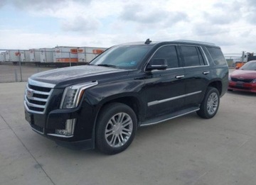 Cadillac Escalade III 2019 Cadillac Escalade 2019, 6.2L, 4x4, po gradobiciu 6.2 Benzyna 420KM, zdjęcie 8
