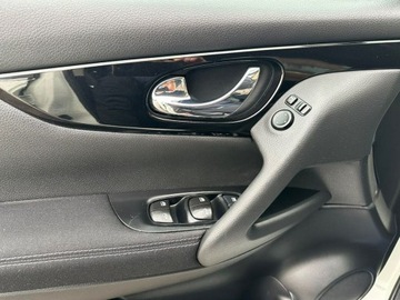 Nissan Qashqai II Crossover Facelifting 1.2 DiG-T 115KM 2018 Nissan Qashqai Przebieg 80 tys. km Po-lift 2018r., zdjęcie 30