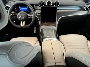 Mercedes GLC C254/X254 2025 GLC Coupe 300 de 4-Matic AMG Line 2.0 (353KM) 2025, zdjęcie 4