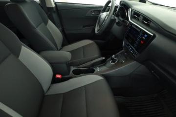 Toyota Auris II Hatchback 5d Facelifting 1.8 Hybrid 136KM 2015 Toyota Auris Hybrid, Salon Polska, Automat, Klima, zdjęcie 6