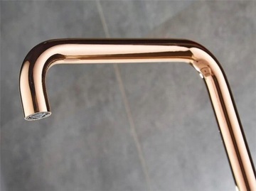 Bateria Wannowa +umywalkowa +Syfon Rose Gold POLER