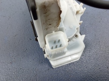 FORD KA II MK2 ZÁMEK DVEŘE PŘEDNÍ PRAVÝ 51794337