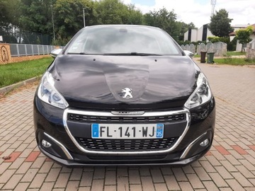 Peugeot 208 I Hatchback 5d Facelifting 1.2 PureTech 82KM 2019 PEUGEOT 208 (CA_, CC_) 1.2 82 KM, zdjęcie 1