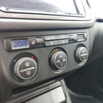 Volkswagen Tiguan I SUV 2.0 TDI CR DPF 140KM 2009 Volkswagen Tiguan 2.0 TDI 4x4 Xenon Android Hak Czujniki Parkowania 2.0, zdjęcie 26