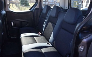 Peugeot Partner I 1.6 HDi 90KM 2009 Peugeot Partner 1.6 HDI Berlingo Klima PDC Oryginal Lakier Sprowadzony, zdjęcie 12